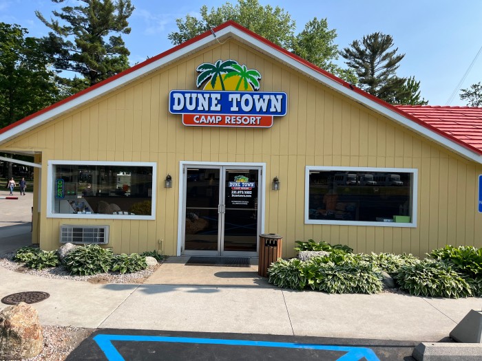 Dune Town Camp Resort