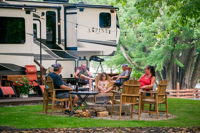 Angola / Hogback Lake KOA Holiday