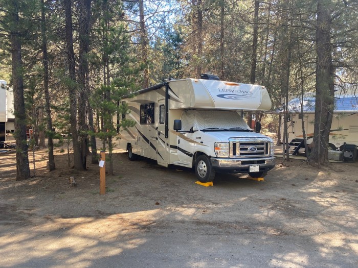 Twin Lakes Resort