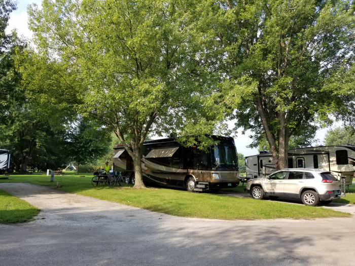 Illiniwek Park and  Forest Preserve