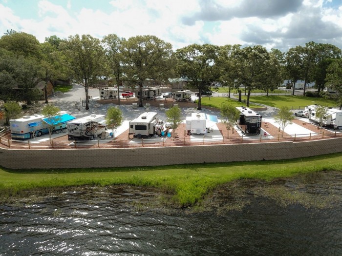 Twin Lakes Camp Resort