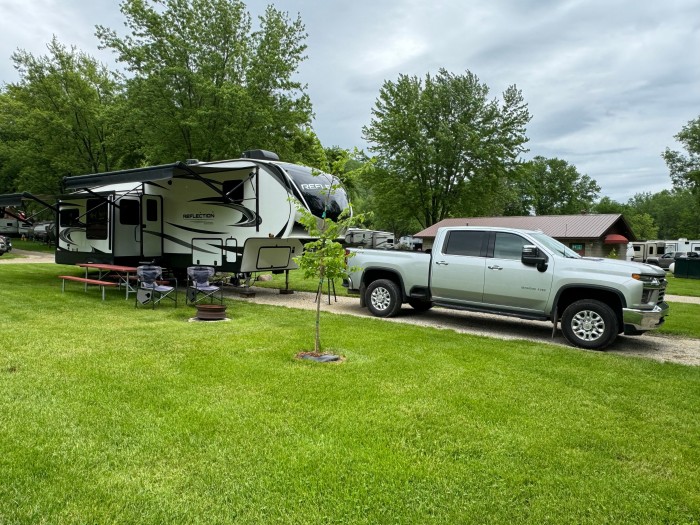 Red Barn Campground & Restaurant