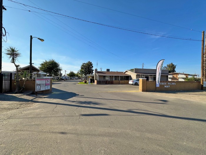Three Palms Mobile Home & RV Park