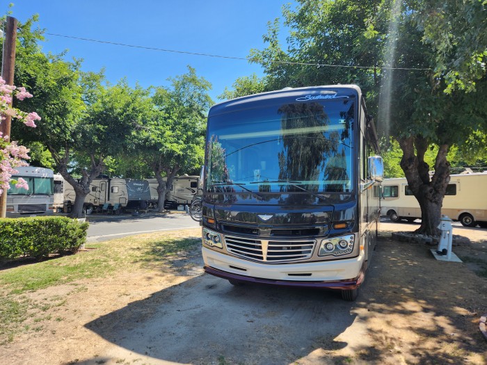 Fresno Mobile Home & RV Park