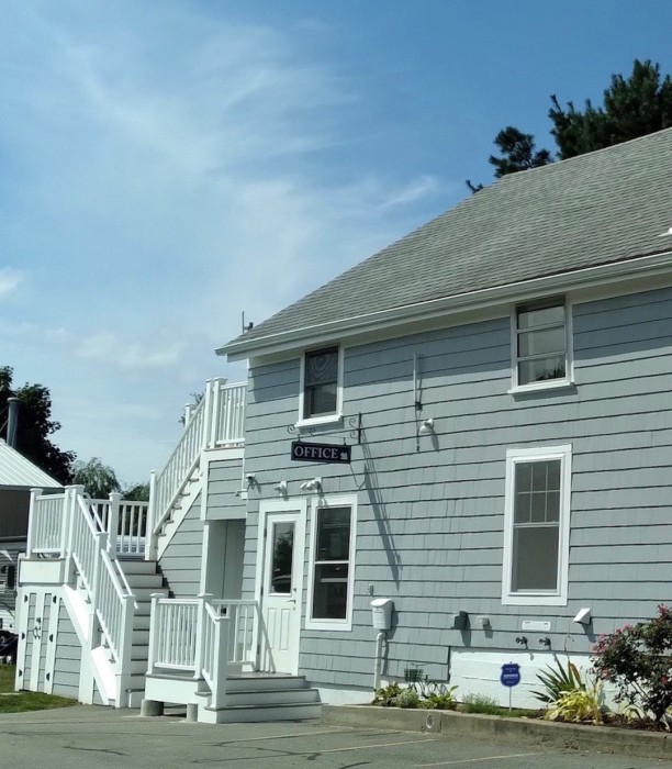 Meadowlark Mobile Home & RV Park