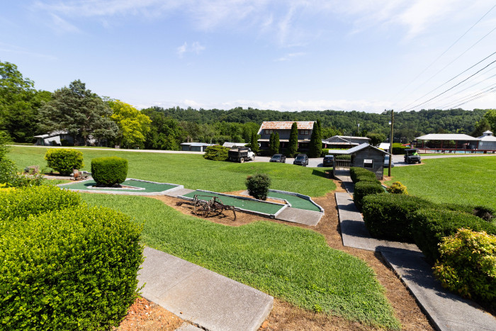 Lake Cove Resort