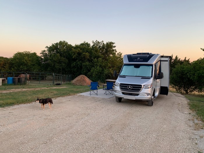 Hooves N Wheels RV Park