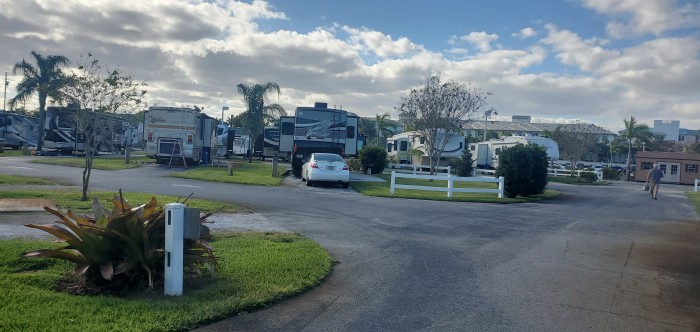Del-Raton RV Park