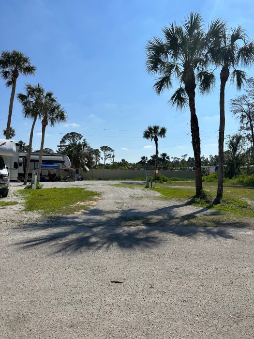 Calusa Cove RV Park