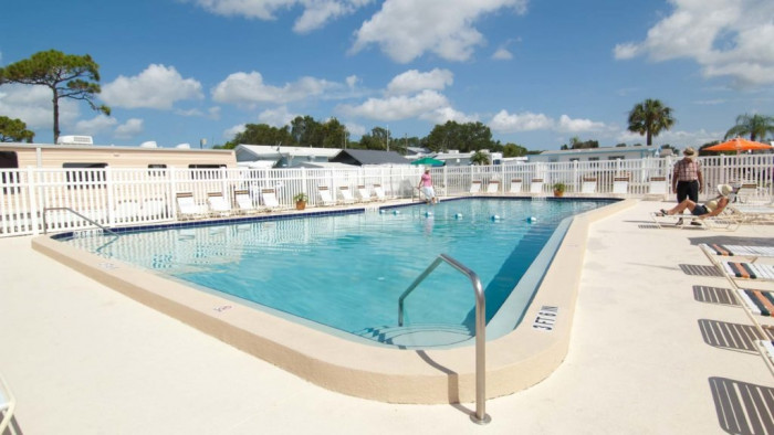 Rainbow Village of Largo RV Community