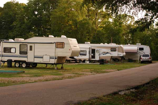 Country Court Motel & RV Park