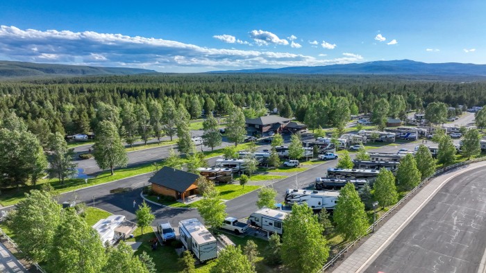 Yellowstone Grizzly RV Park & Cabins