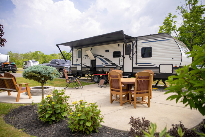 Niagara Falls / Grand Island KOA Holiday