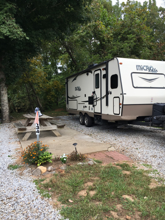 Highlands Riverbend RV Resort and Cabins
