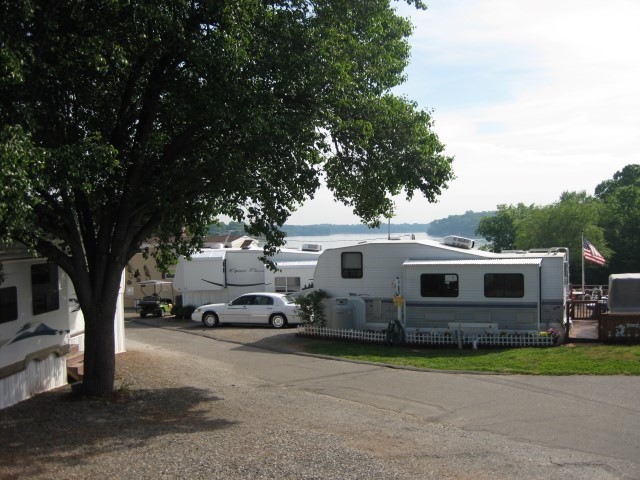 Lake Hickory RV Resort