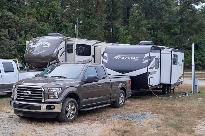 101 RV Park & Campground Travel Plaza