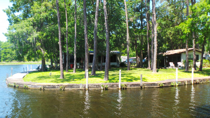 Inglis Lakeside RV Park