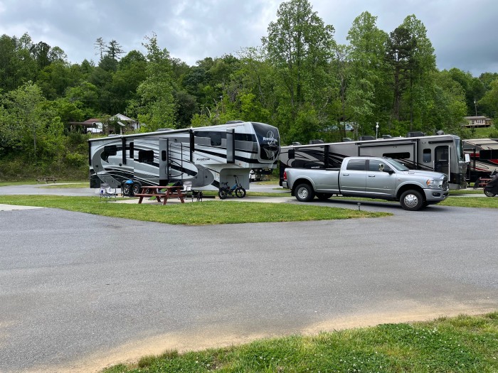 Lucky Valley River RV Resort
