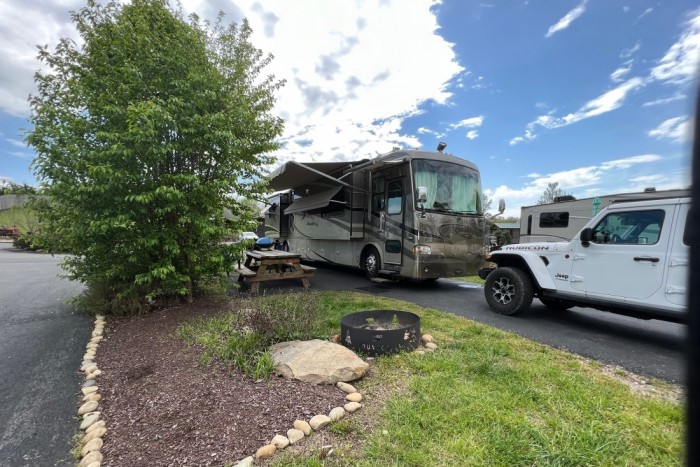 Buddy Bear in the Smokies RV Campground & Cabins