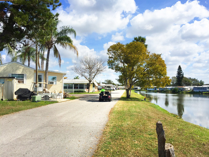 Encore Holiday Travel Park