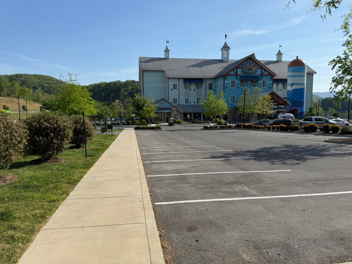 Camp Margaritaville RV Resort and Lodge – Pigeon Forge
