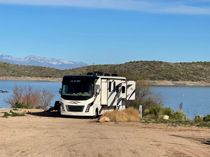 Roosevelt Lake Marina RV Park