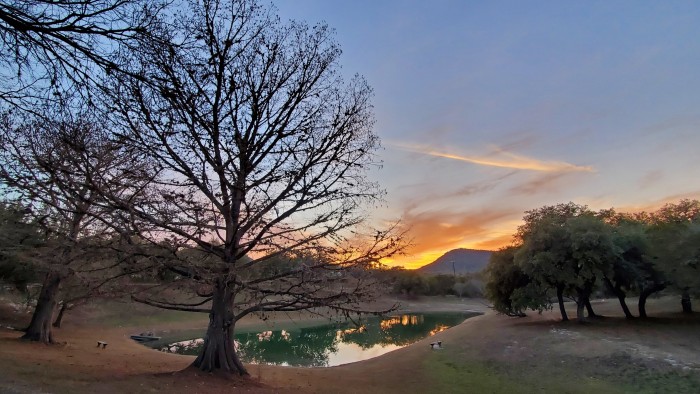 Riverbend On The Frio Cabin and RV Park