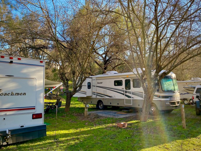 Pleasure Cove Marina Campground