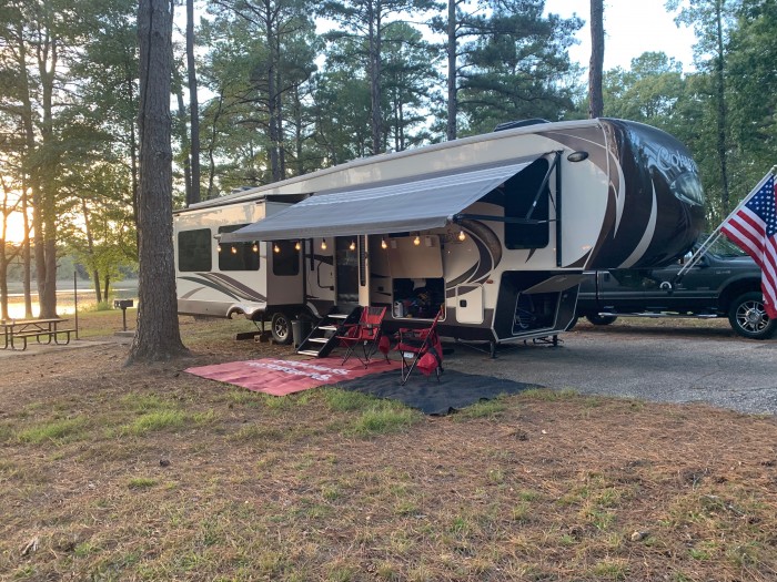 Point Cedar – De Gray Lake