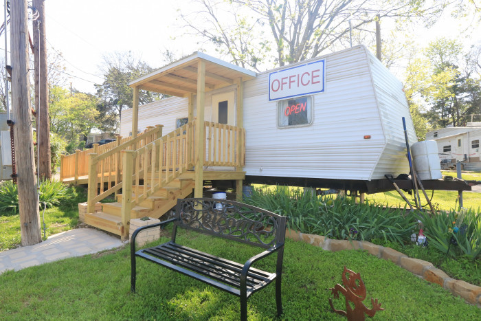 Cedar Ridge RV & MH Park