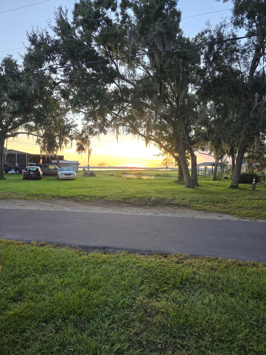 Bud’s RV Park and Marina