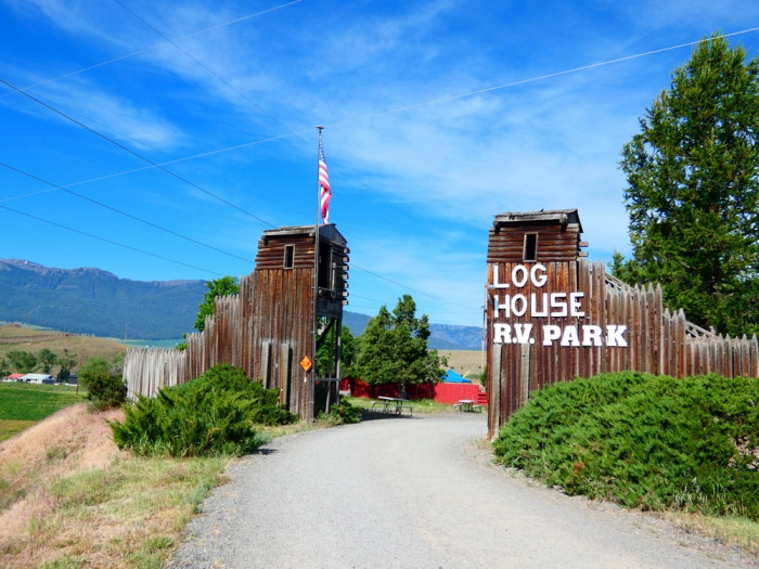 Loghouse RV Park & Campground