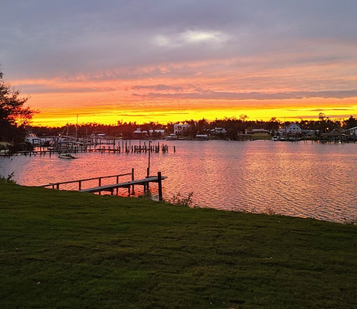 Gulf Oaks RV Park & Smugglers Cove Marina