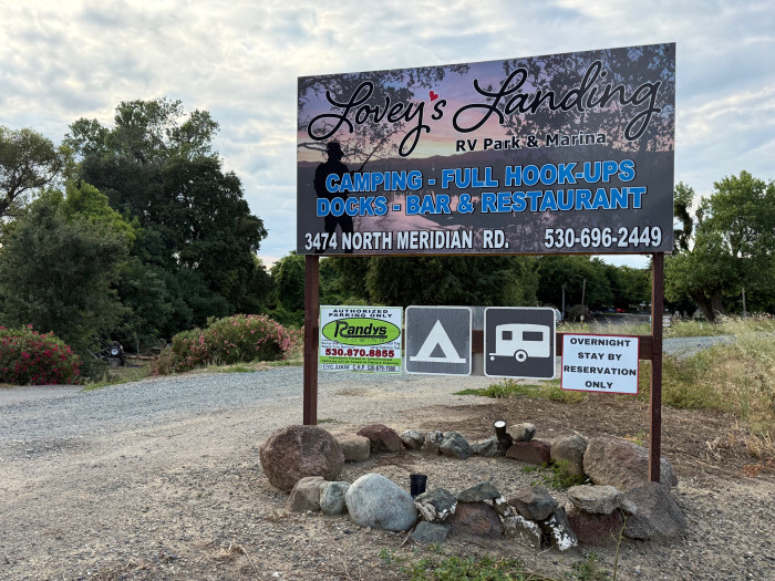 Lovey’s Landing RV Park & Marina