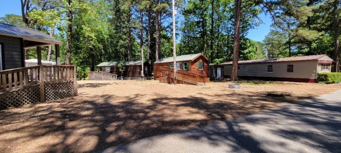 Birdsong Resort Marina & RV Campground
