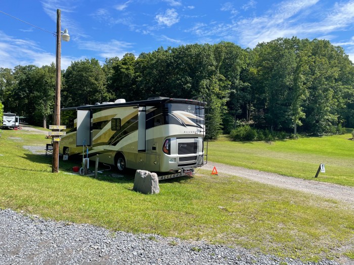 Bear Mountain Cabins & Campground
