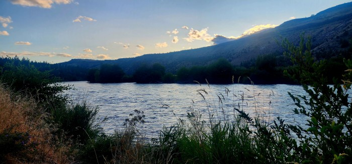 Deschutes River Fly Shop & Camp