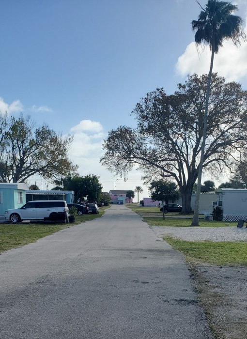 Palm Bay Park – Mobile Home and RV Park