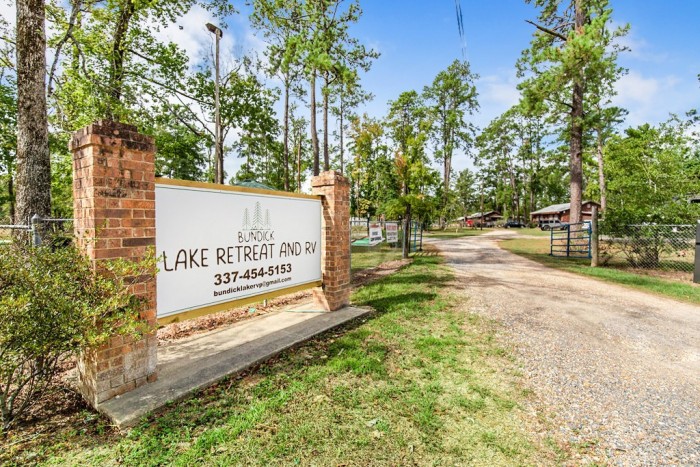 Bundick Lake Retreat and RV