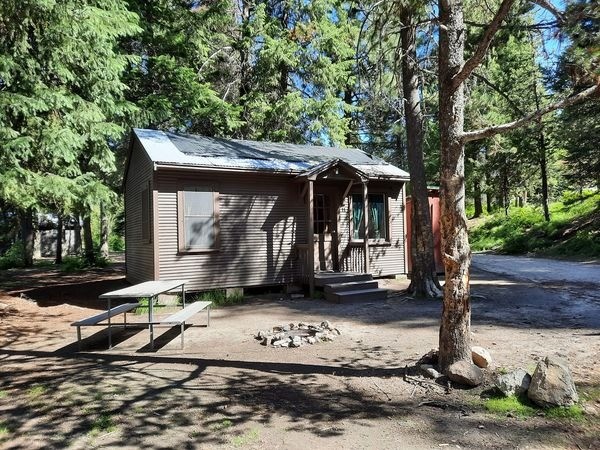 Silver Creek Plunge Resort