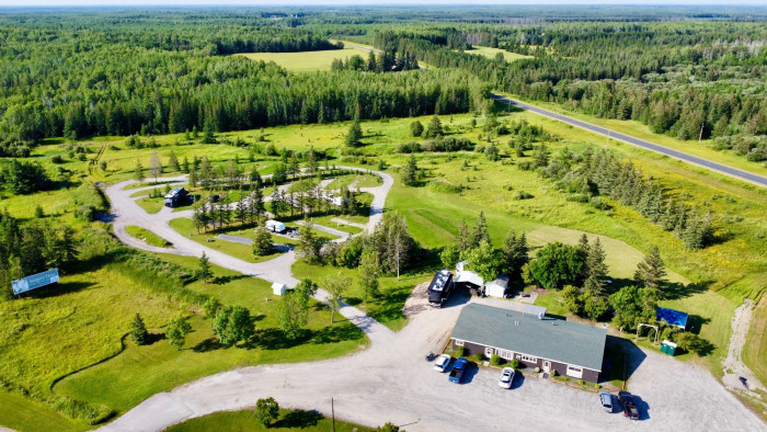 Boondocks Bar & Grill RV Campground