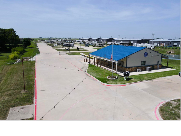 Flying Dutchman RV Resort