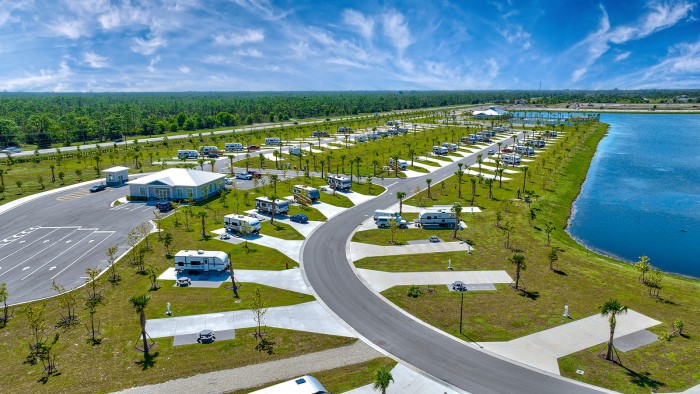 Encore Tranquility Lakes Luxury RV Resort