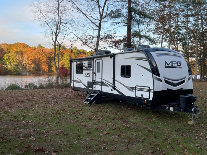Pachaug Cottages – Waterfront RV Camping & Cottages