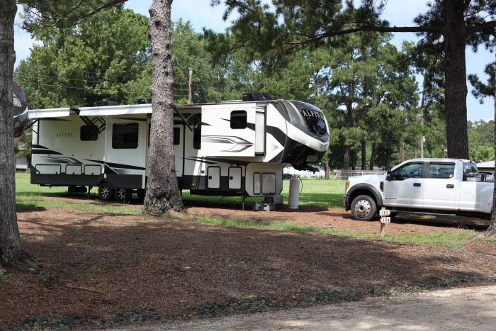 Al’s Waterfront RV Resort