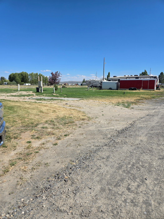 Lakeside Motel and RV Park
