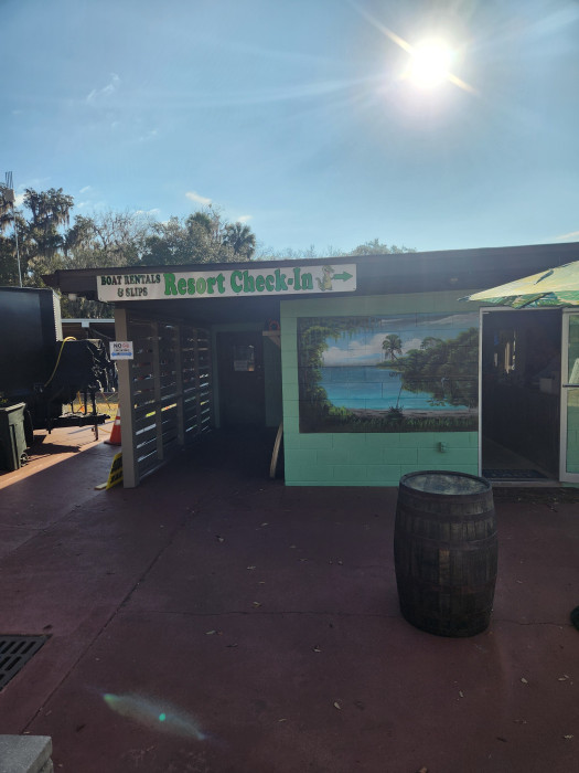Tropical Resort and Marina on Lake Beresford