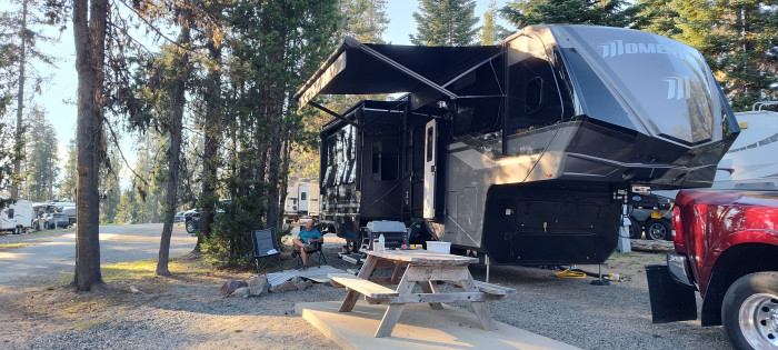Diamond Lake Trailer Court