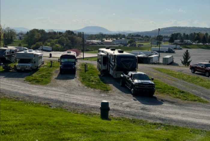 Campground At Lee Hi Travel Plaza