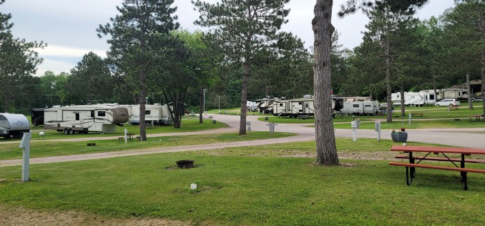 Country Roads Motorhome & RV Park